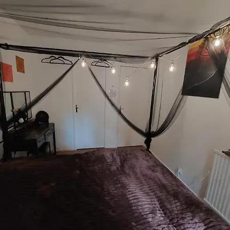 Homestay Privee Avec Petit Bureau